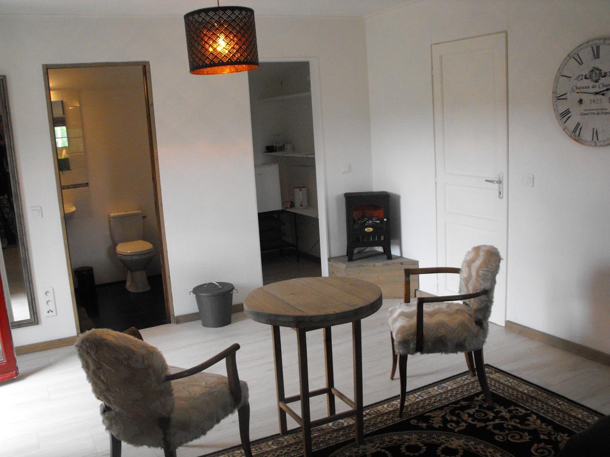Domaine De La Madeleine Bed and Breakfast Ygrande Buitenkant foto