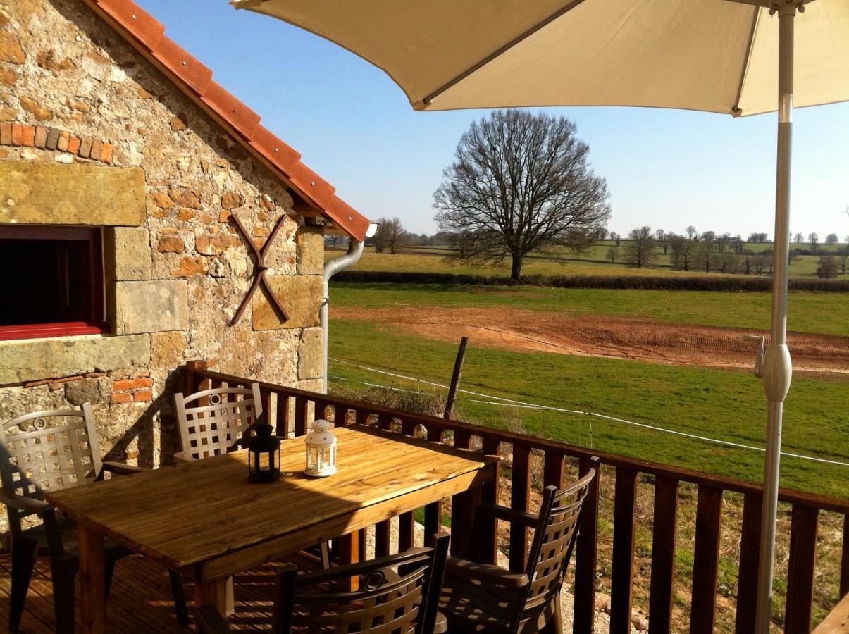 Domaine De La Madeleine Bed and Breakfast Ygrande Kamer foto