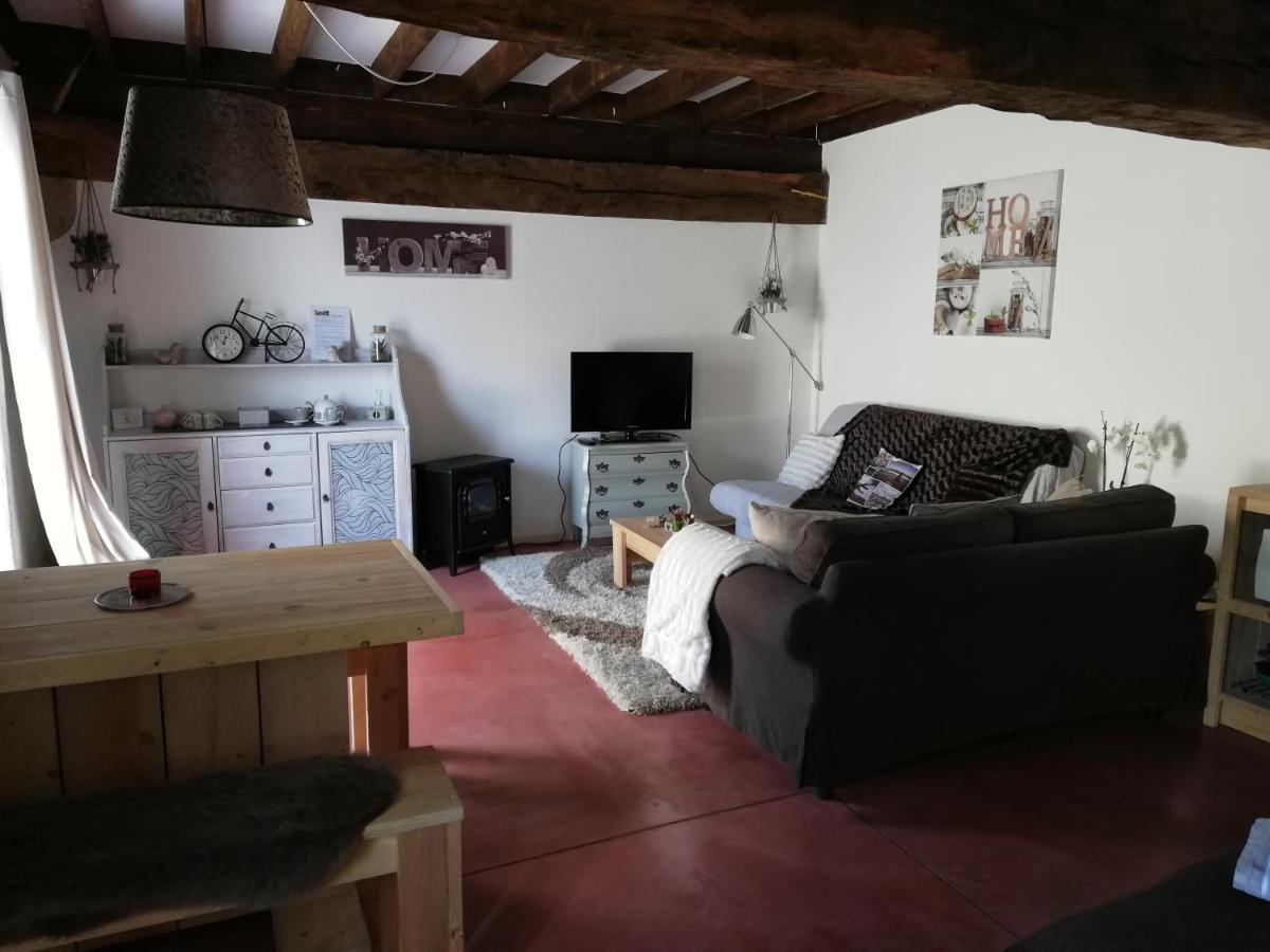 Domaine De La Madeleine Bed and Breakfast Ygrande Buitenkant foto