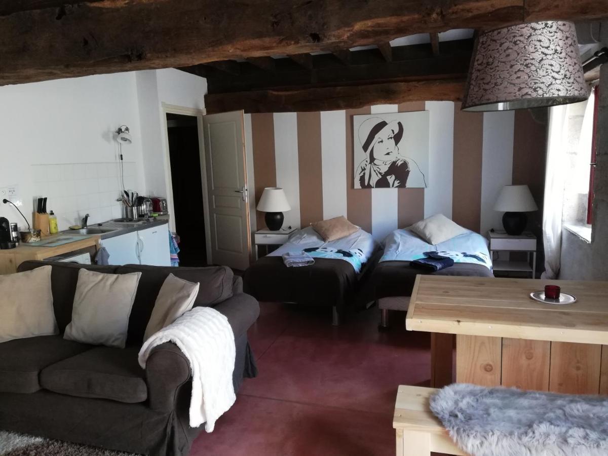 Domaine De La Madeleine Bed and Breakfast Ygrande Buitenkant foto