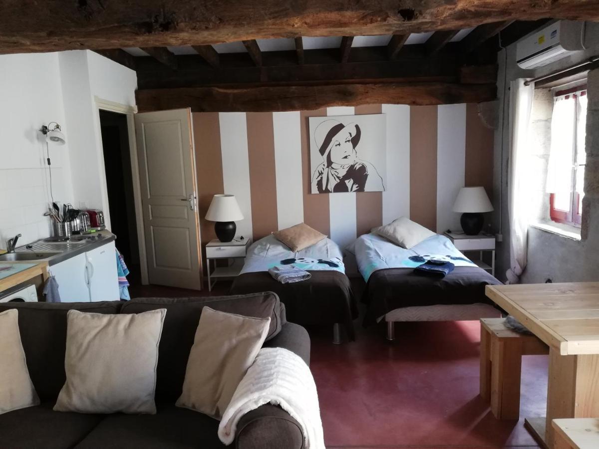 Domaine De La Madeleine Bed and Breakfast Ygrande Buitenkant foto