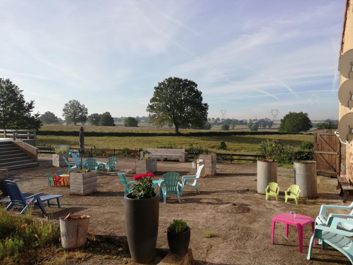 Domaine De La Madeleine Bed and Breakfast Ygrande Buitenkant foto